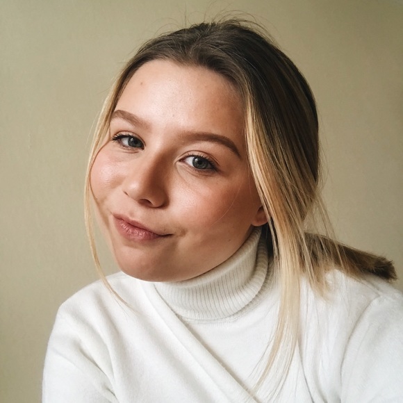 Meet your Posher, Sherry - Picture 1 of 1